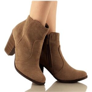 Breckelle's • Faux Suede Ankle Boots